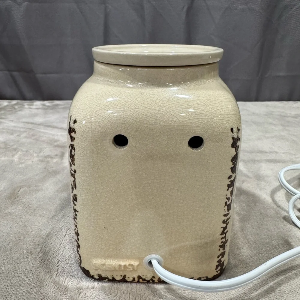 Scentsy Ceramic Sunflower Full Size Wax Warmer